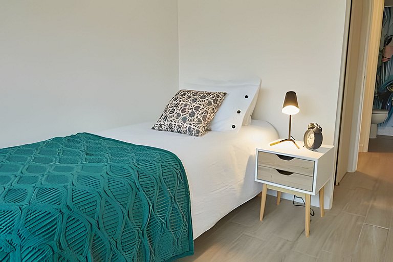Moderno Departamento/2D2B Metro Santa Ana